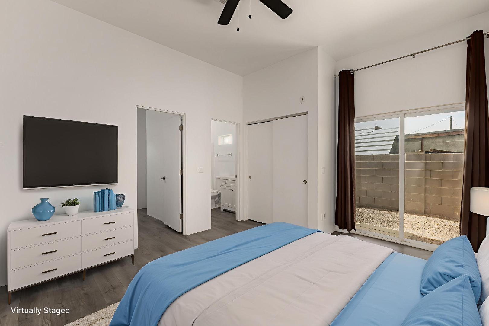 1933 E Monroe Street 1