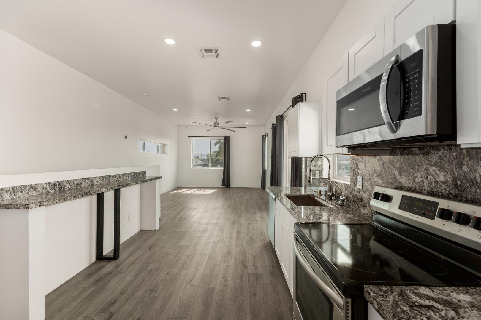 1933 E Monroe Street 2