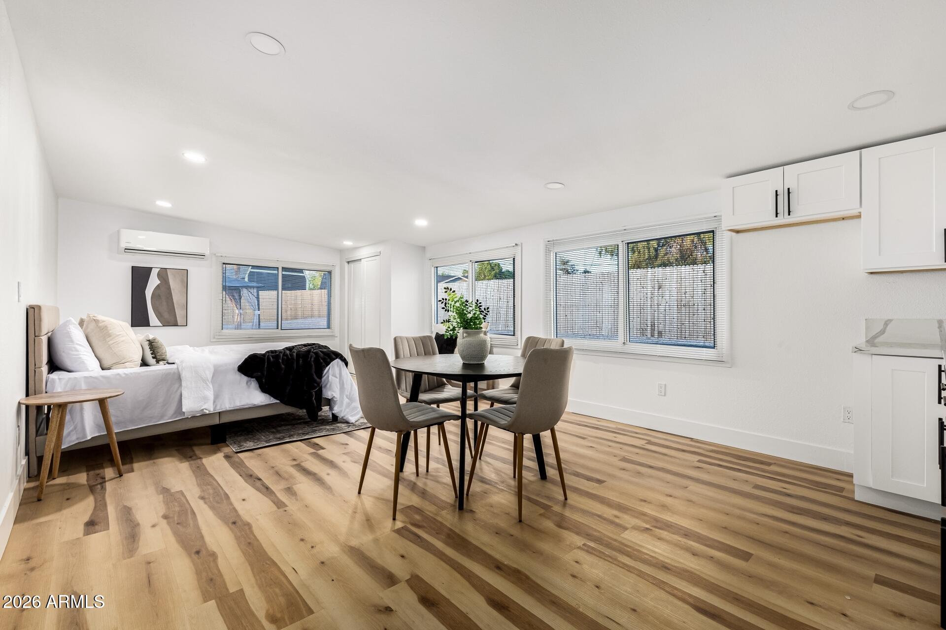 1515 N SAGUARO Drive