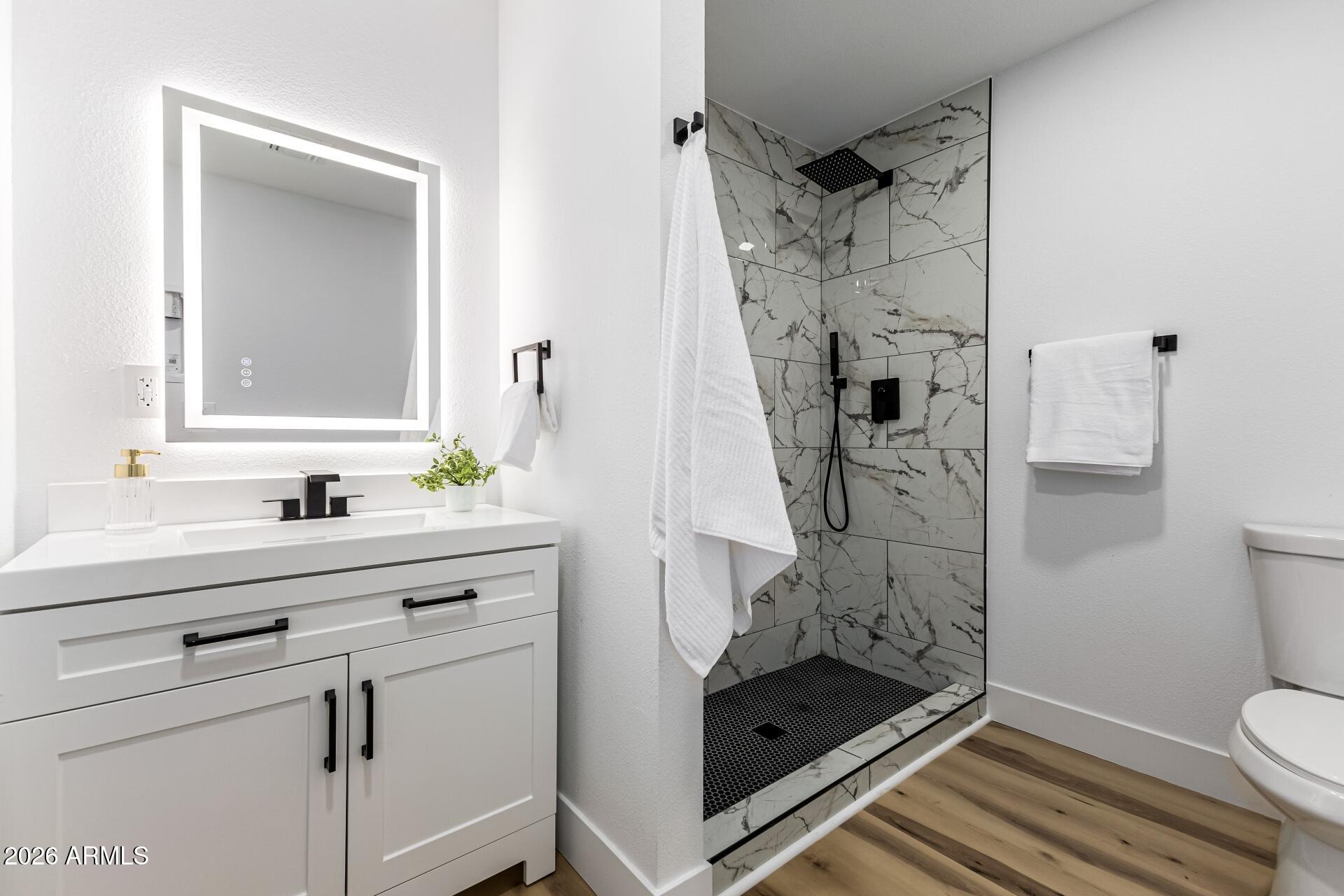 1515 N SAGUARO Drive