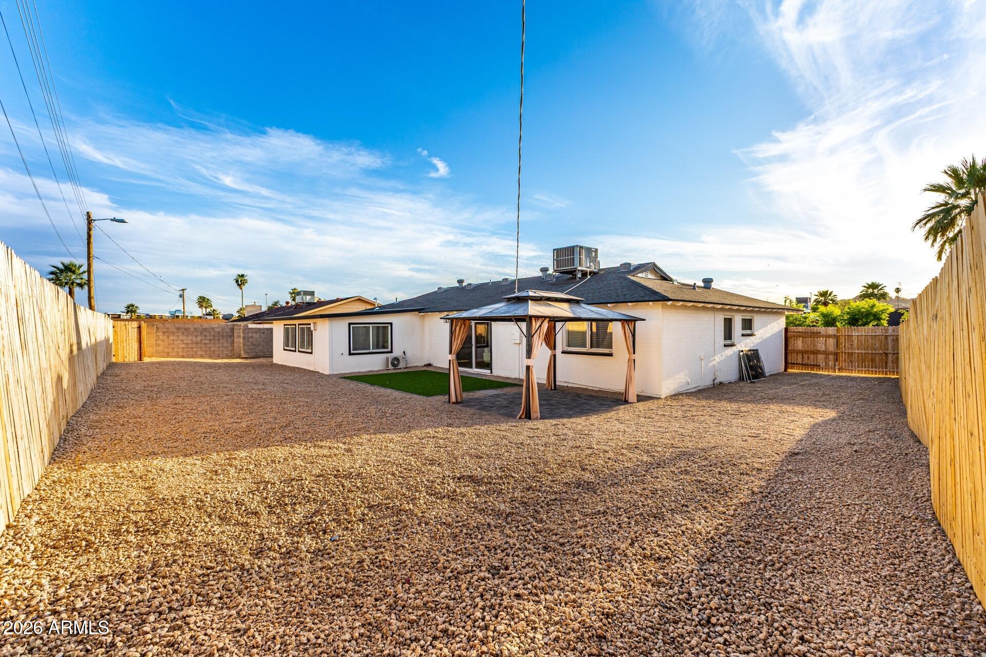 1515 N SAGUARO Drive