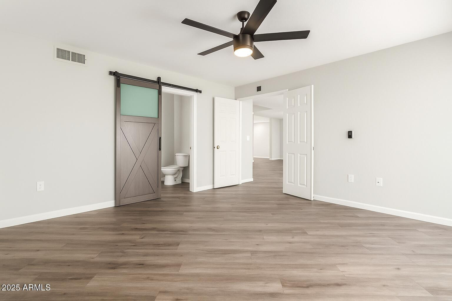 9460 E Mission Lane Unit 211