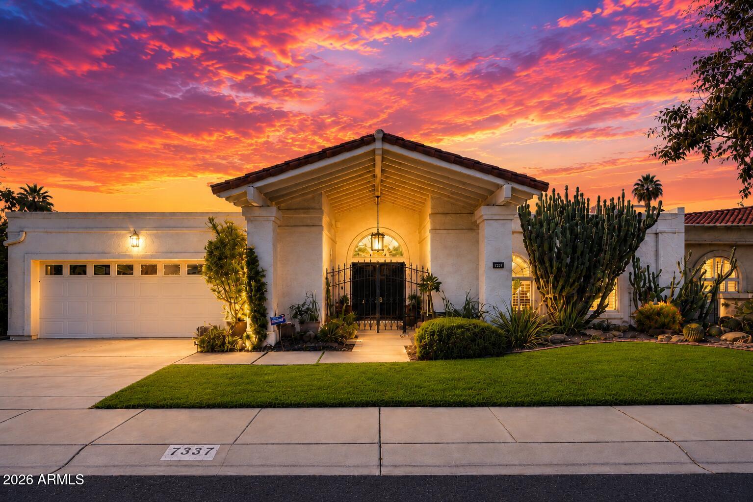 7337 E ECHO Lane