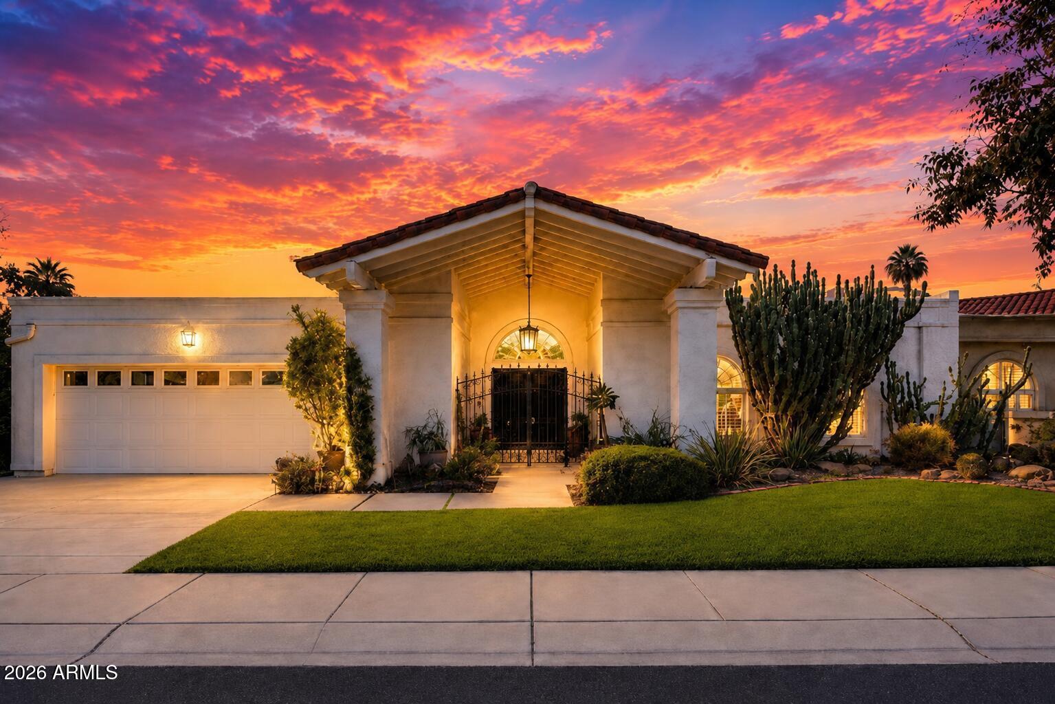 7337 E ECHO Lane