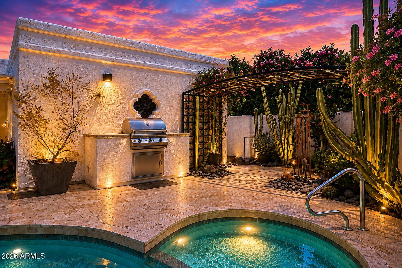 7337 E ECHO Lane