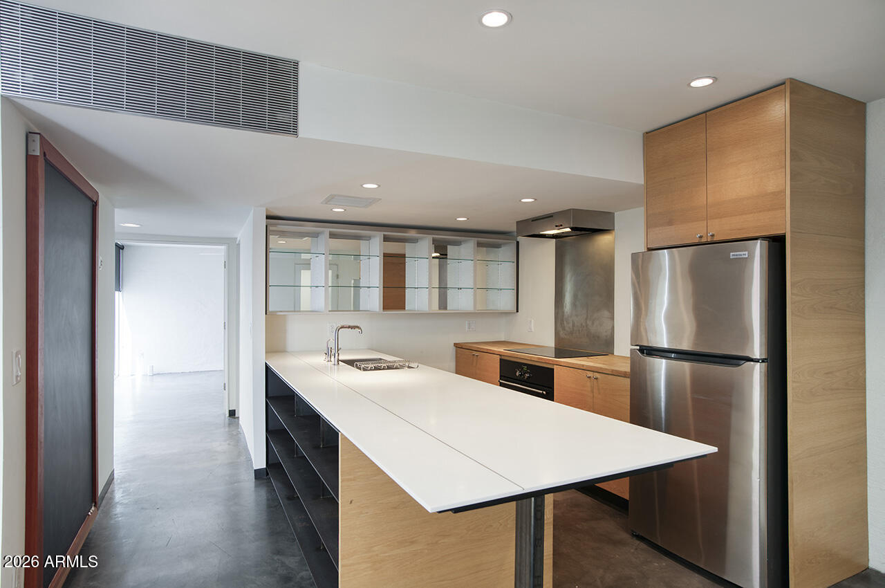3261 E CAMELBACK Road