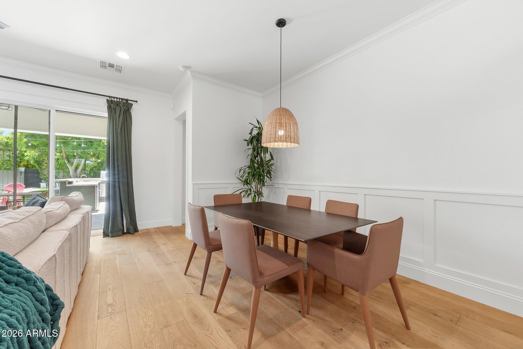 3655 E PICCADILLY Road