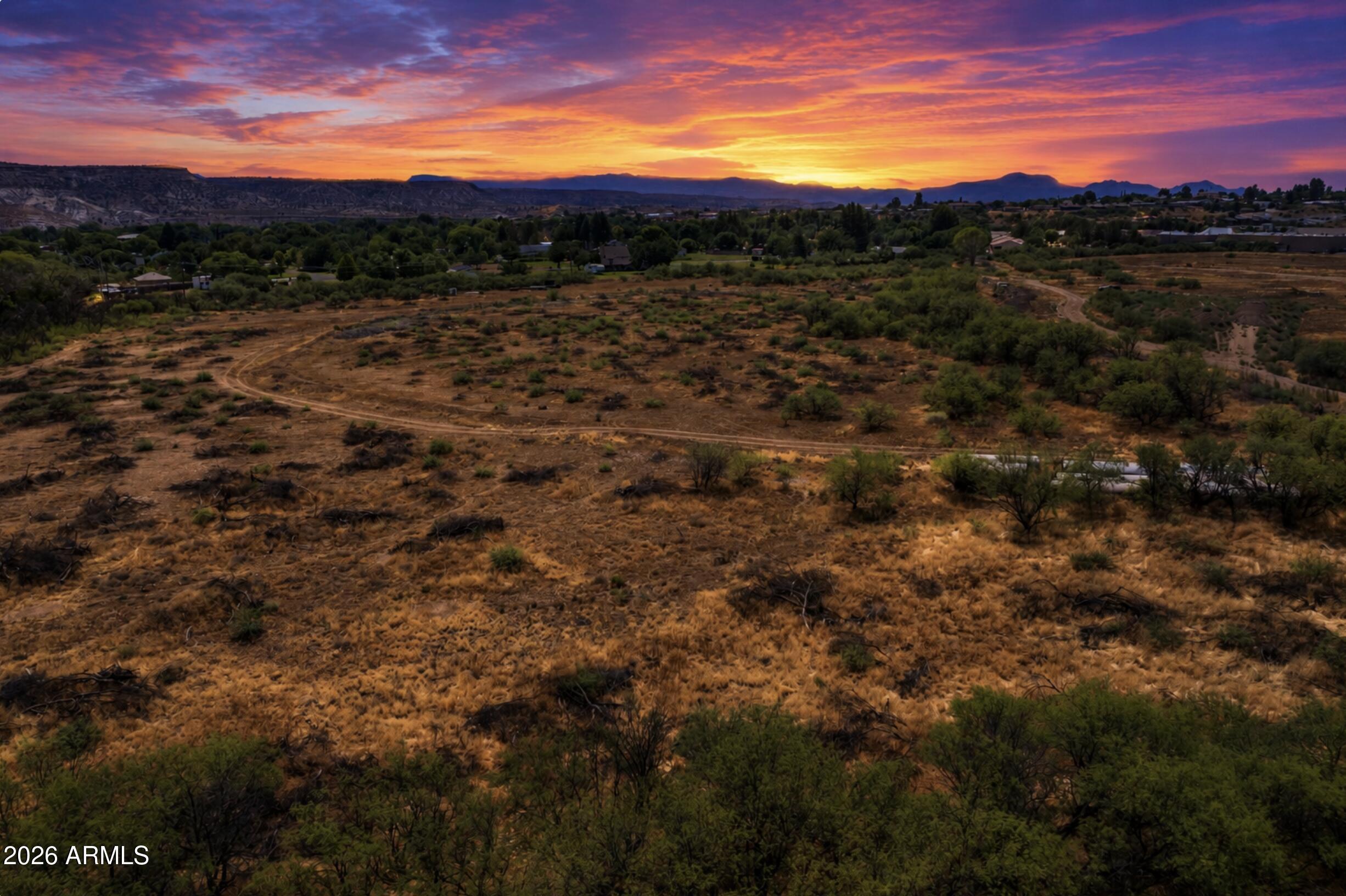 800 Finnie Flat Road ---