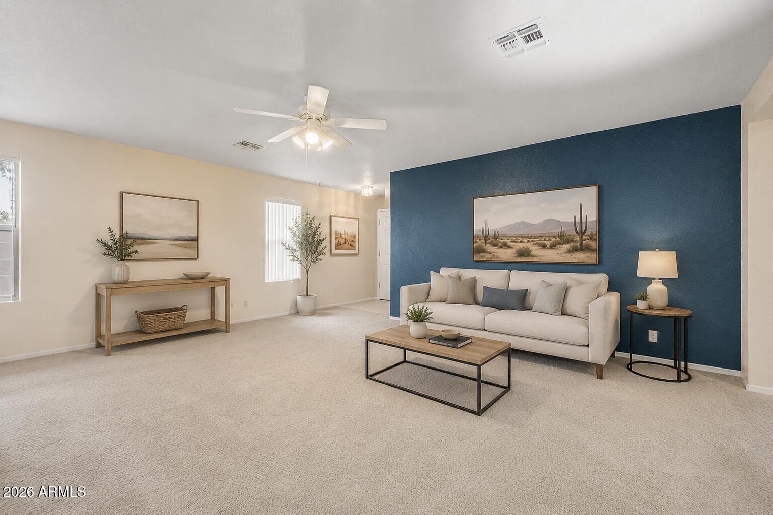 667 W KINGMAN Loop
