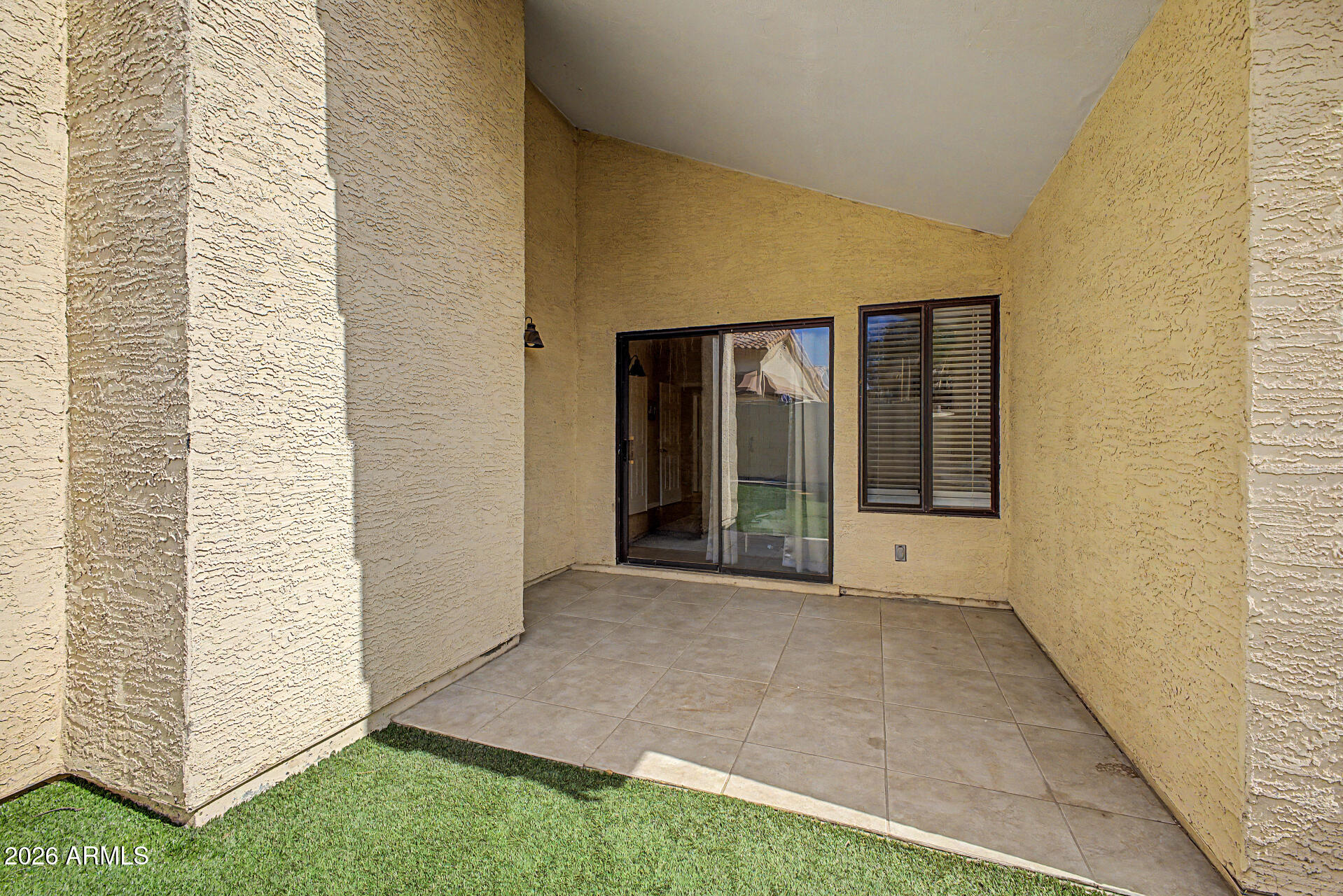 11010 W CRIMSON Lane