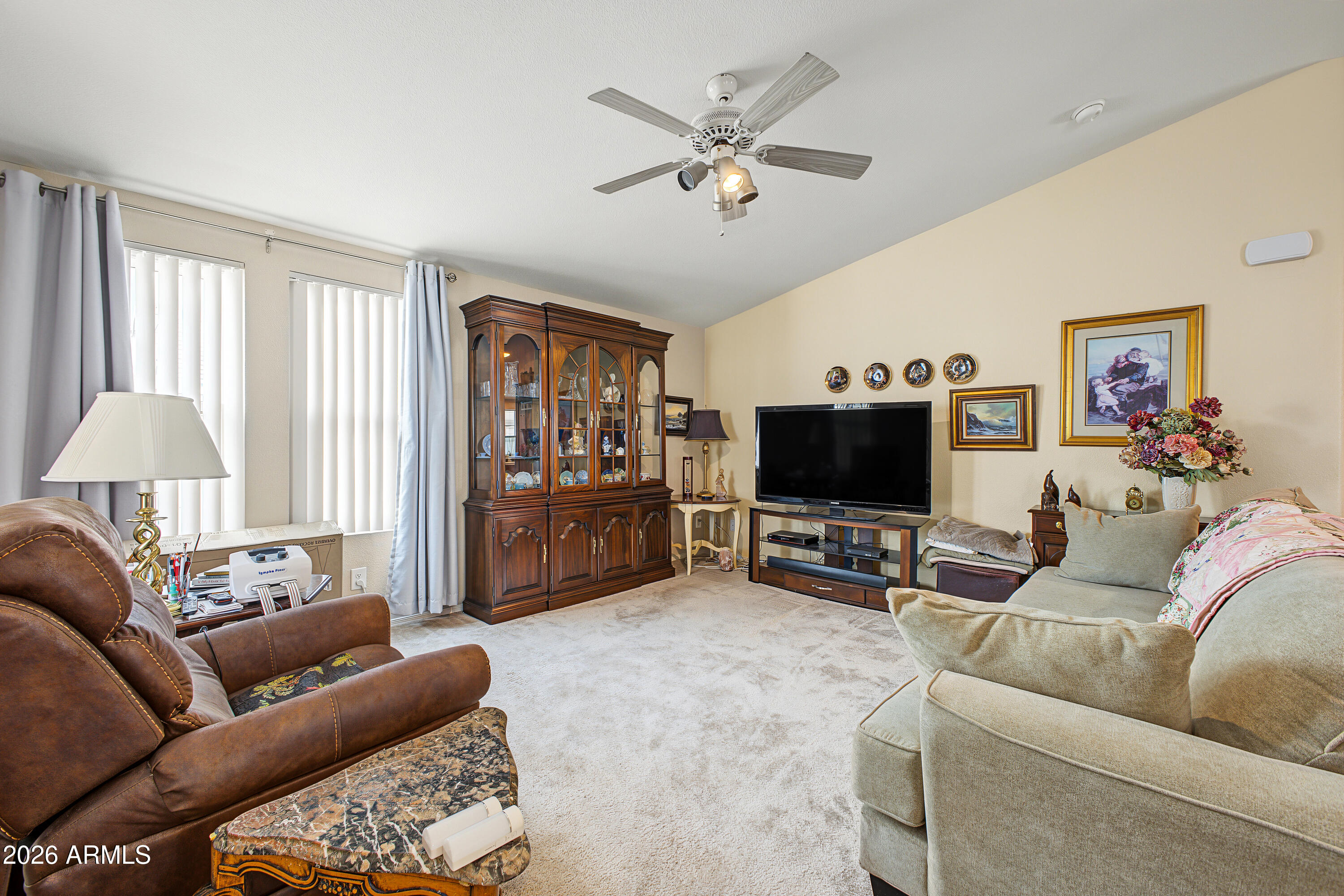 201 S GREENFIELD Road 264