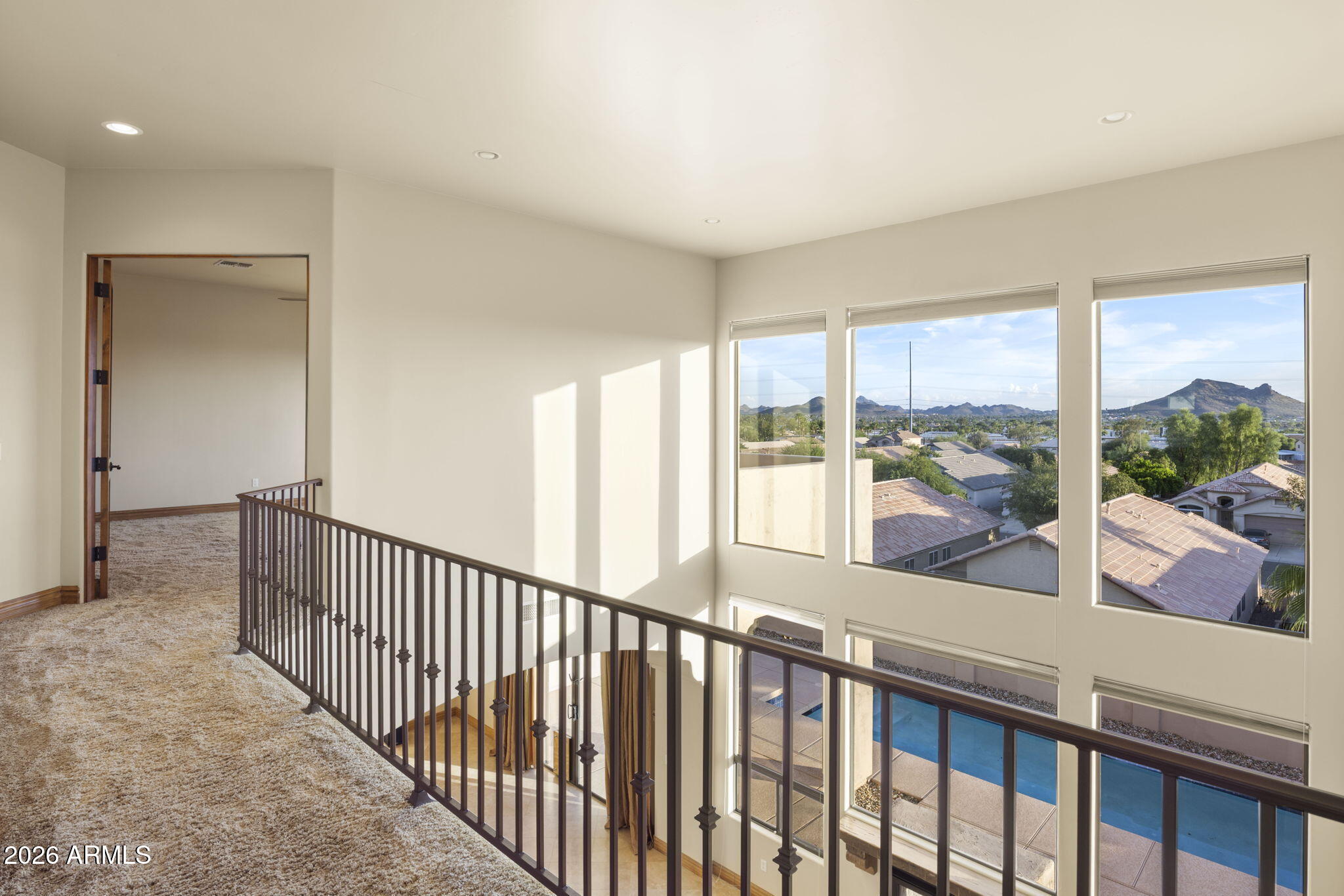 2109 E KERRY Lane