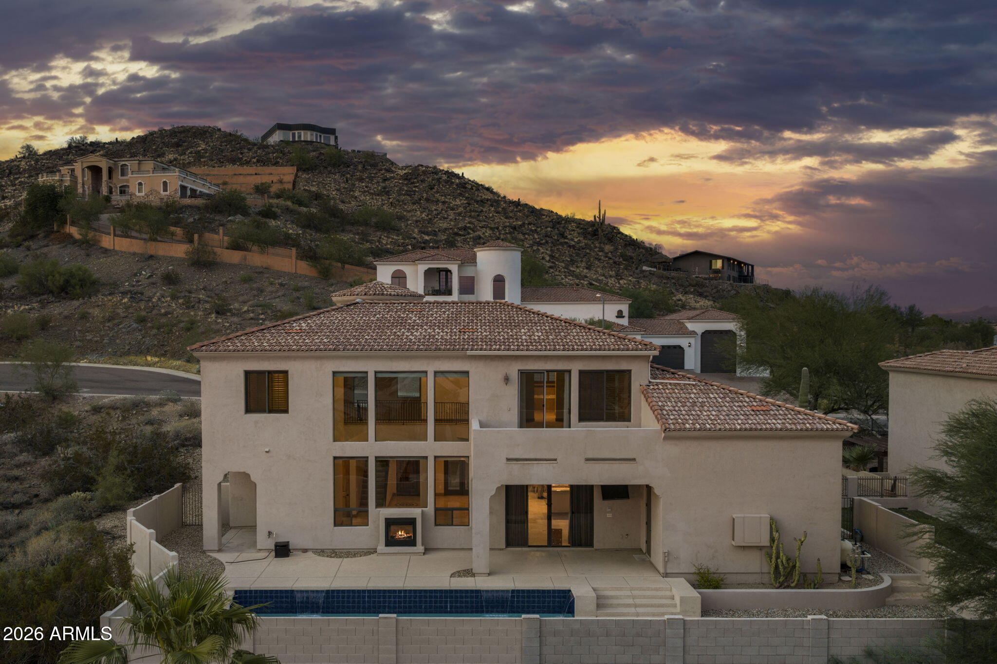 2109 E KERRY Lane