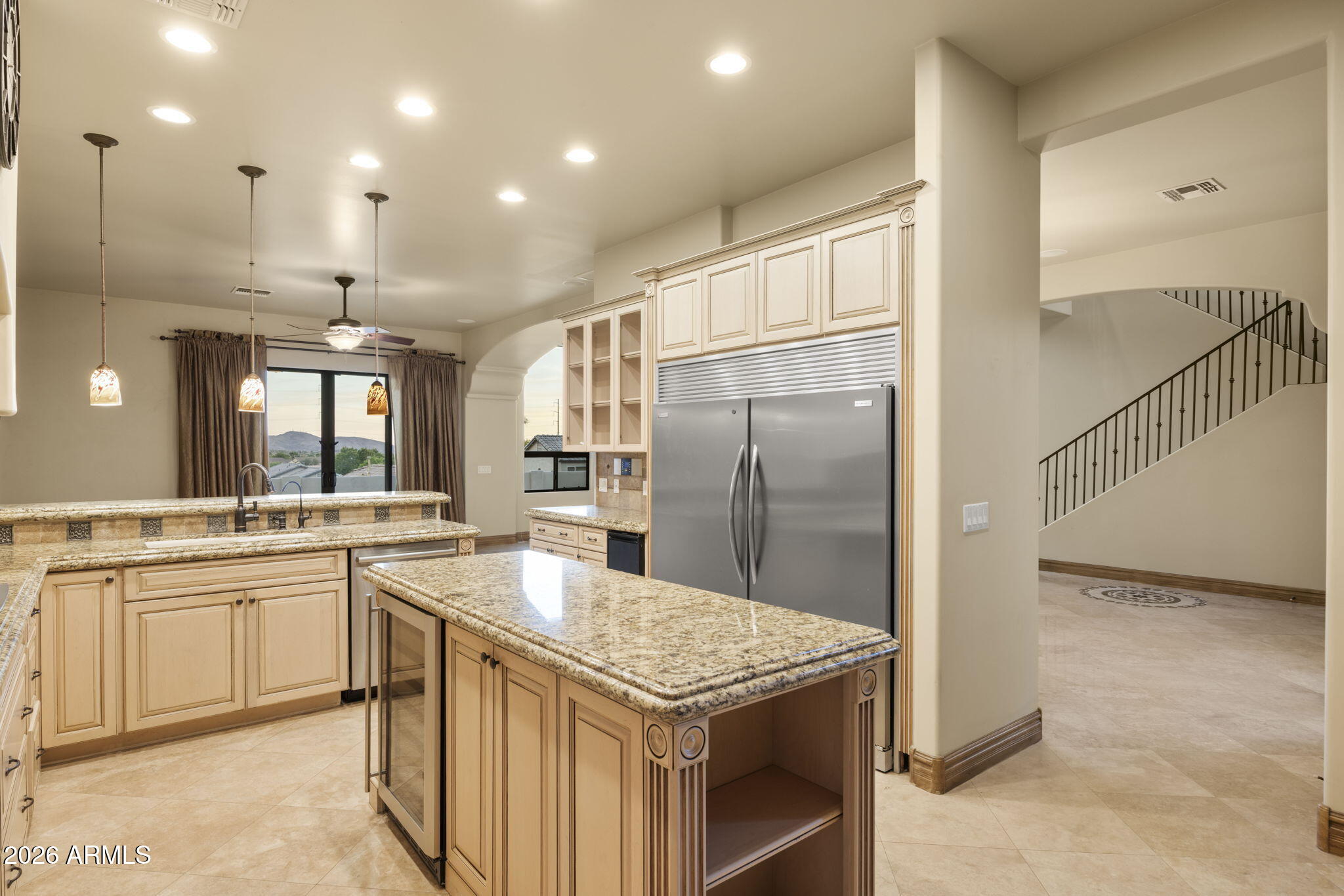 2109 E KERRY Lane