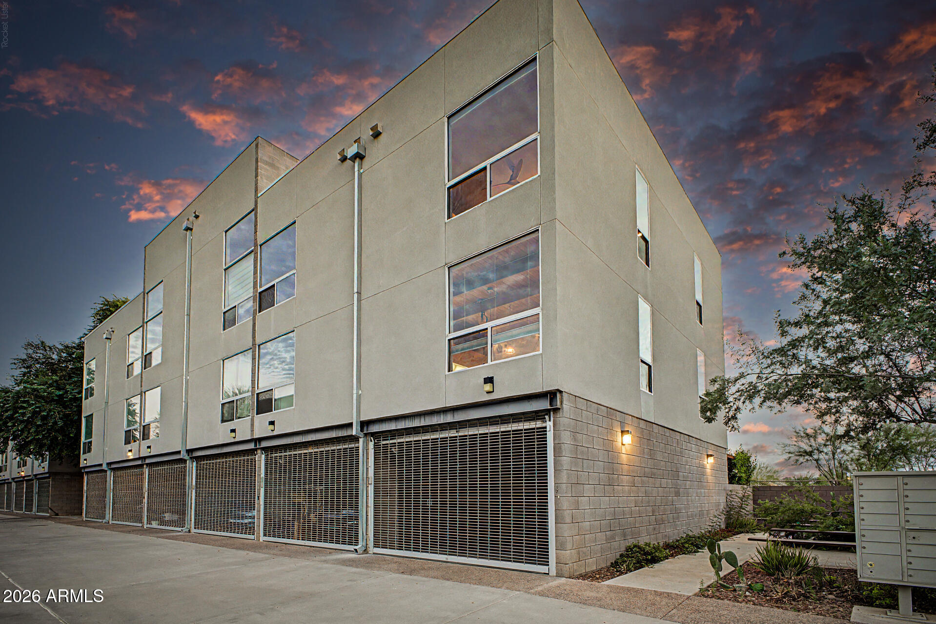 727 E Portland Street 17 Phoenix AZ