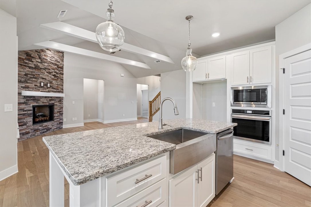 1151 Red Maple Street