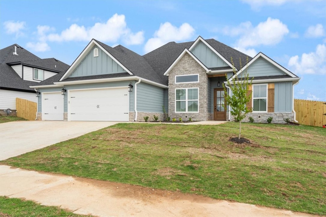 1151 Red Maple Street