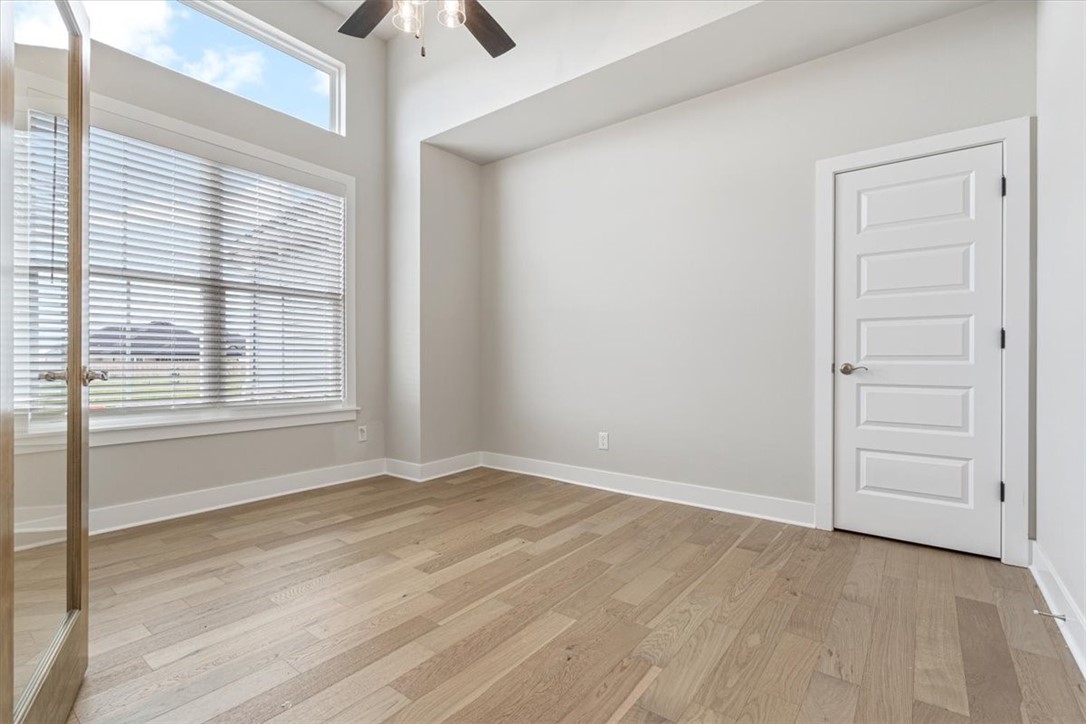 1151 Red Maple Street