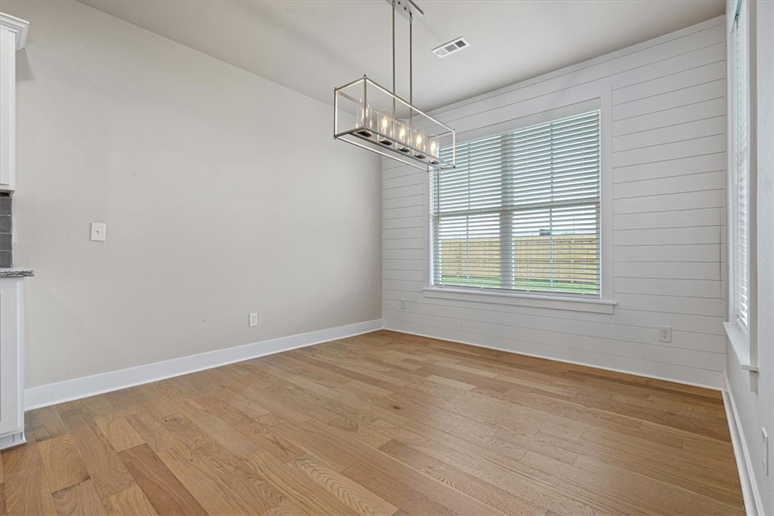 1151 Red Maple Street