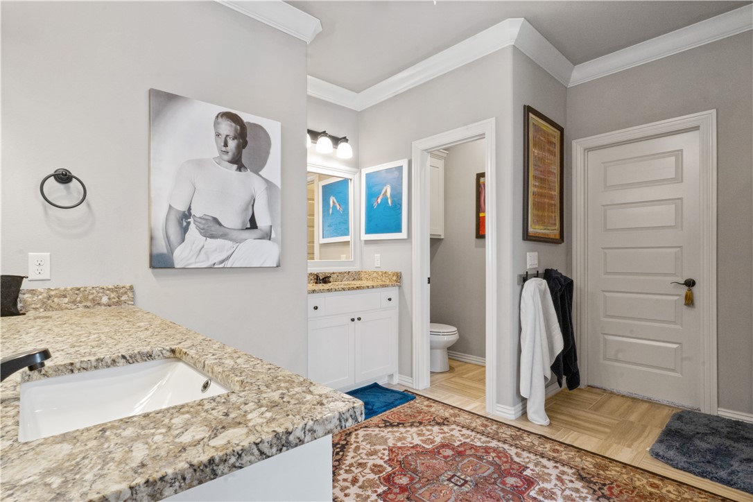 1001 SW Glen Arbor Avenue