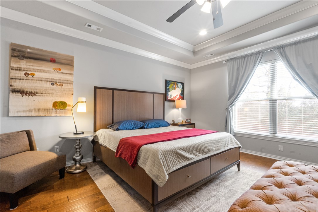 1001 SW Glen Arbor Avenue