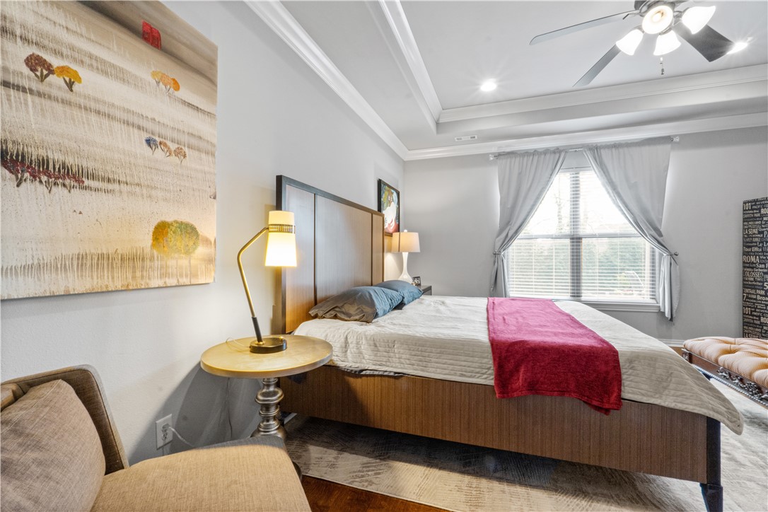 1001 SW Glen Arbor Avenue