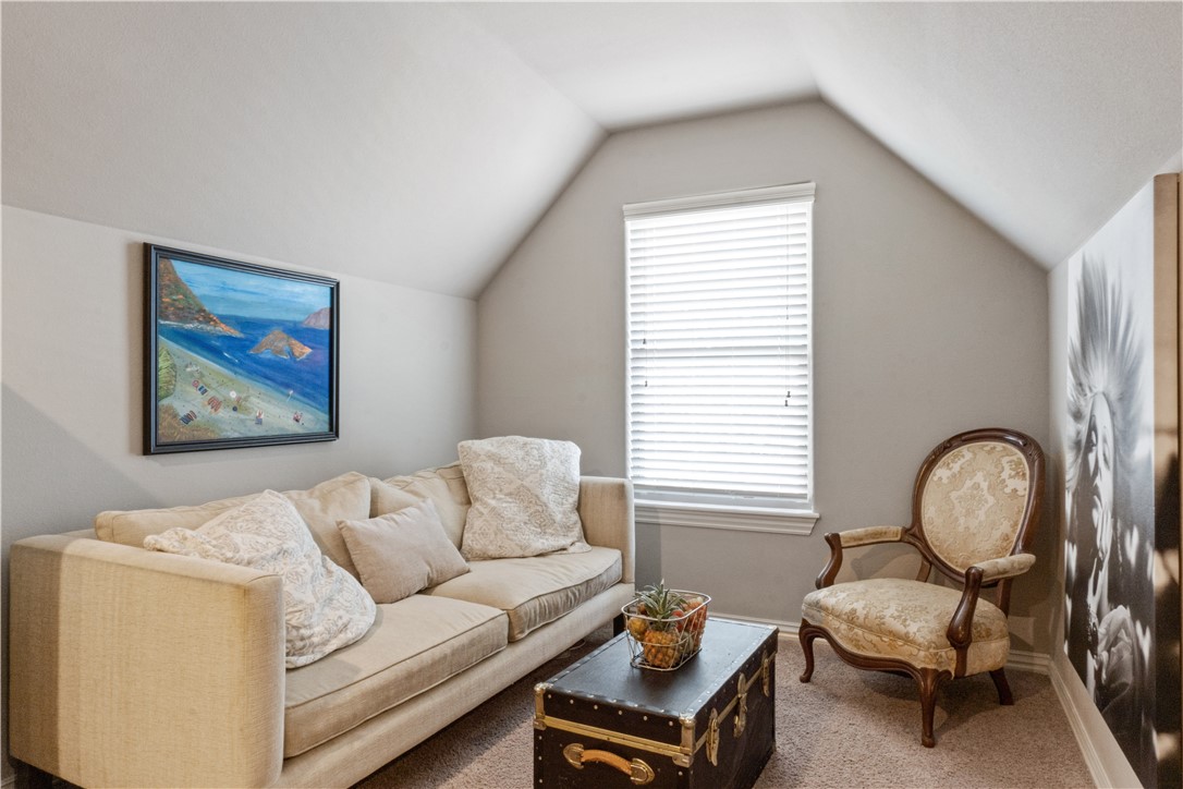 1001 SW Glen Arbor Avenue