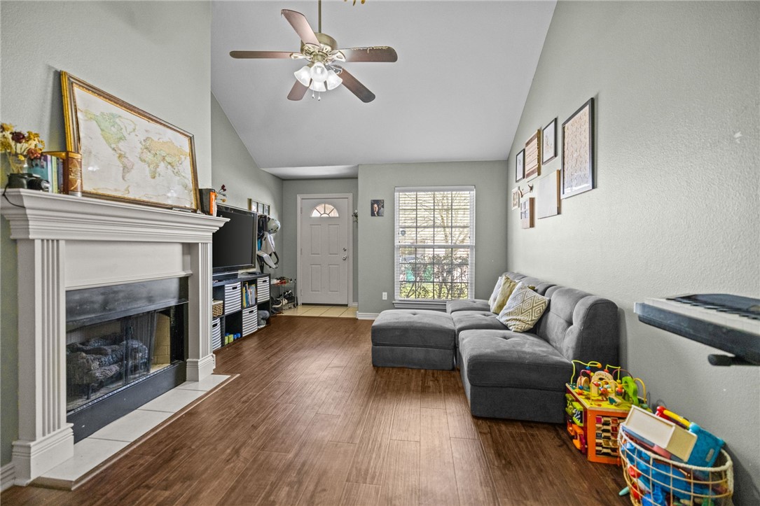 286-288 Copper Oaks Drive