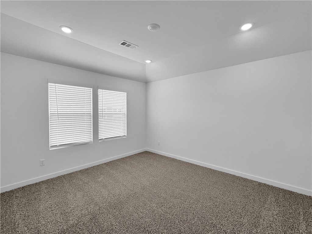 2603 N Snowball Drive