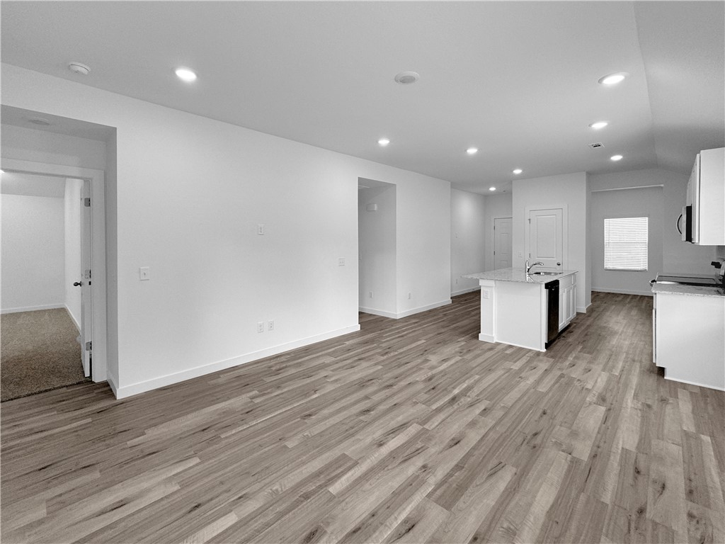 2603 N Snowball Drive