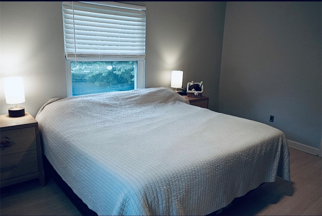 1211 N Mission Boulevard