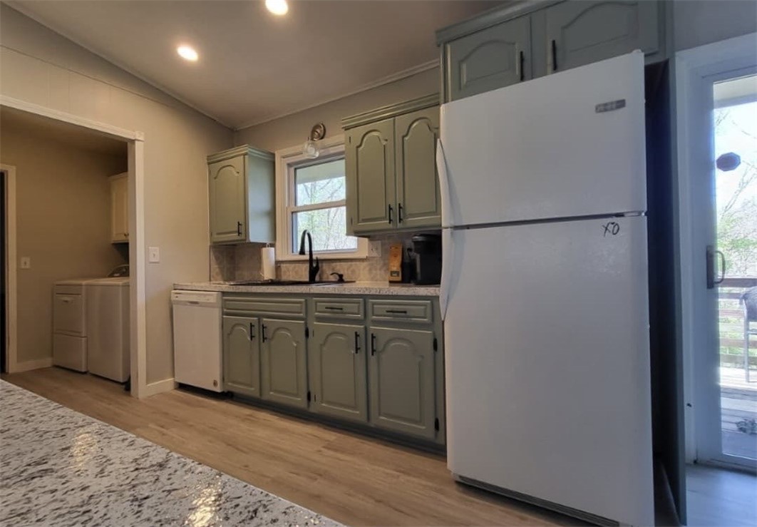 4 Basildon Circle