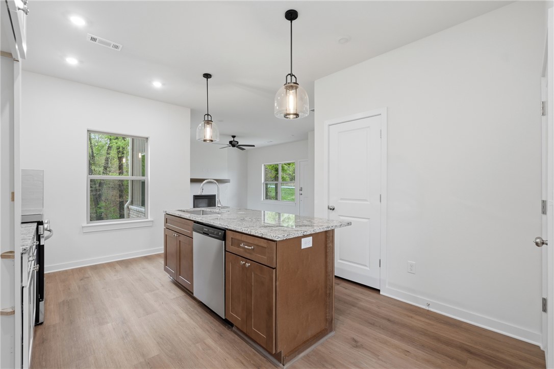 276 Kinross Drive