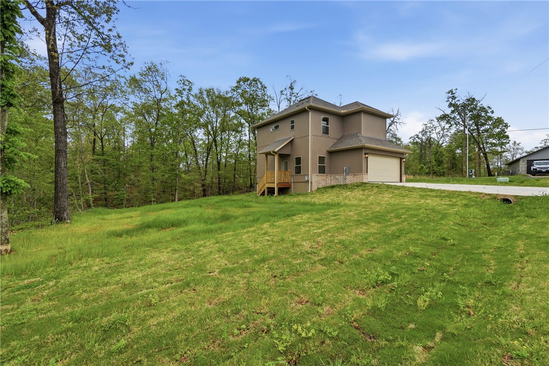 276 Kinross Drive
