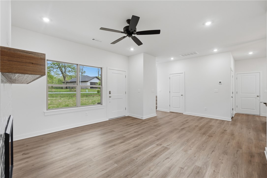 276 Kinross Drive