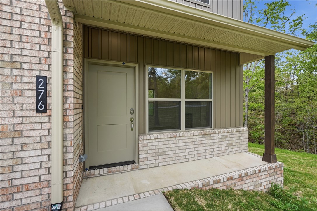 276 Kinross Drive