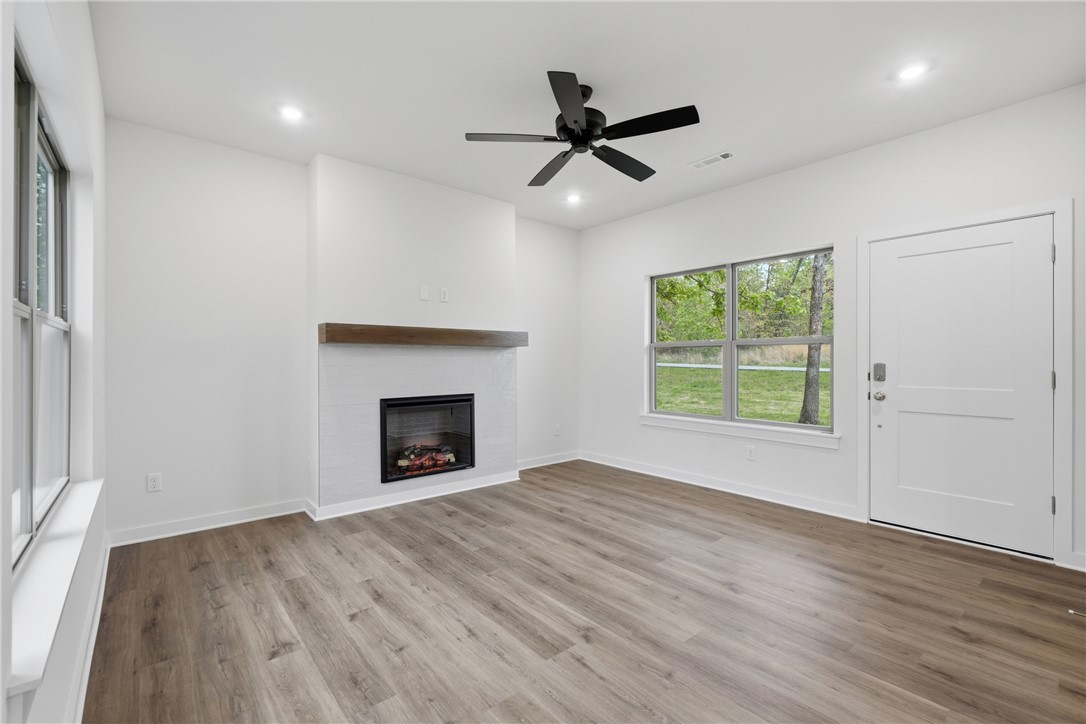 276 Kinross Drive