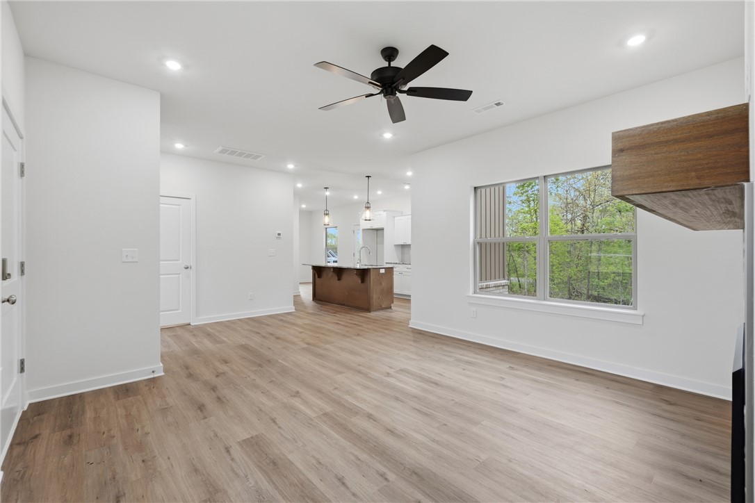 276 Kinross Drive