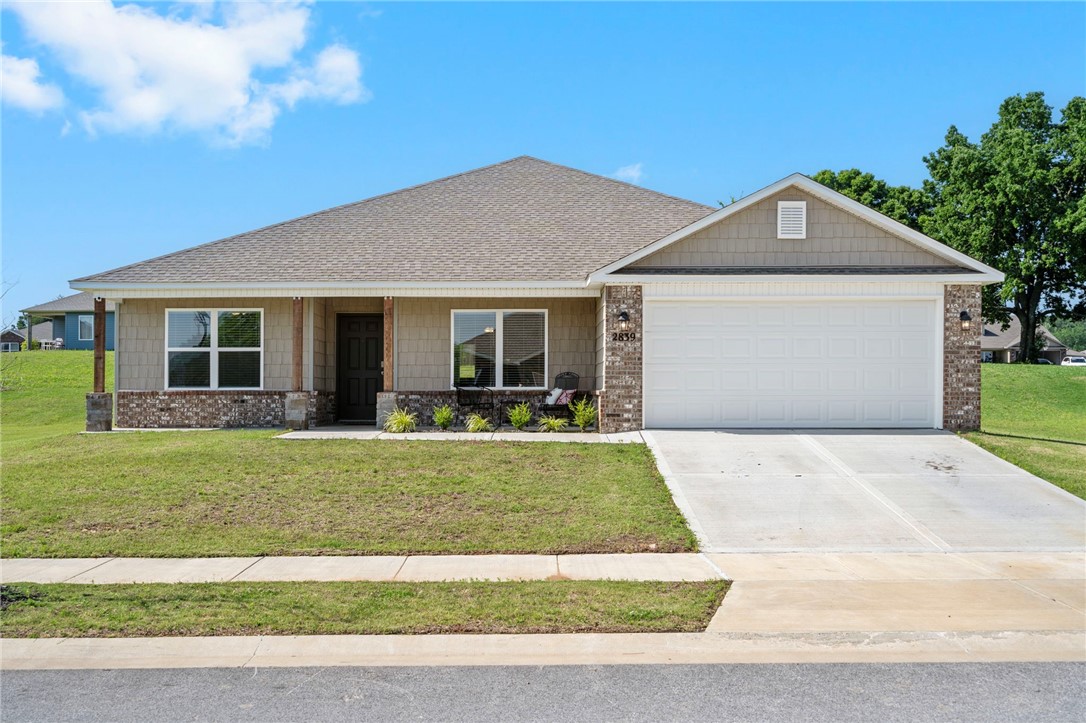 2839 W Azurite Street