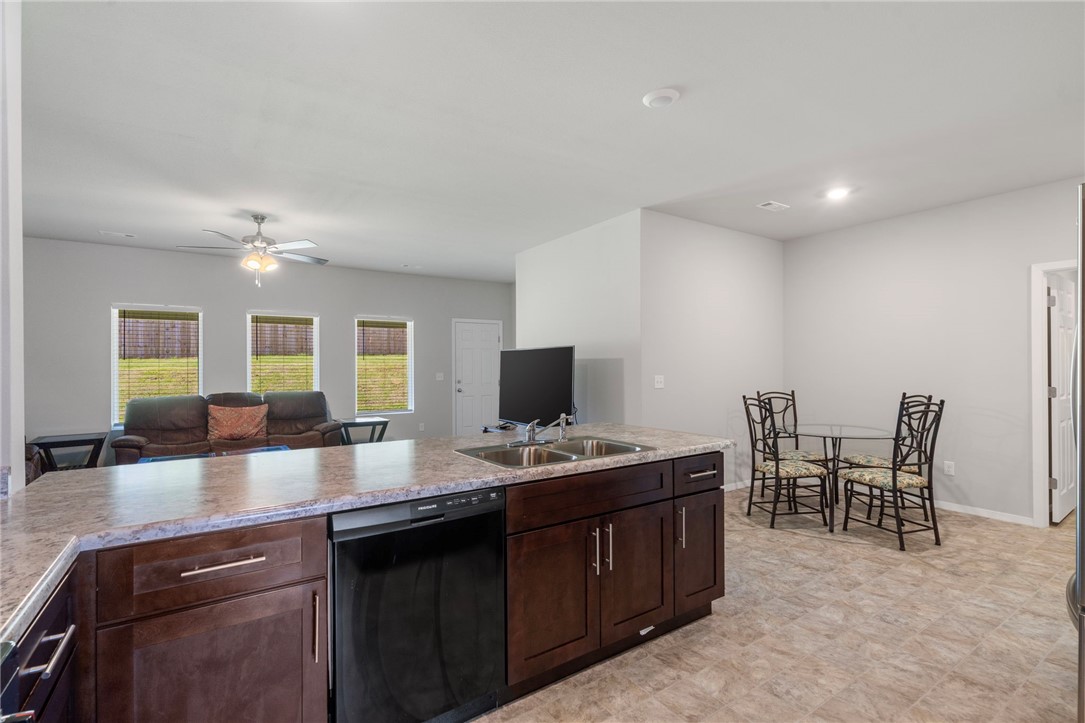 2839 W Azurite Street