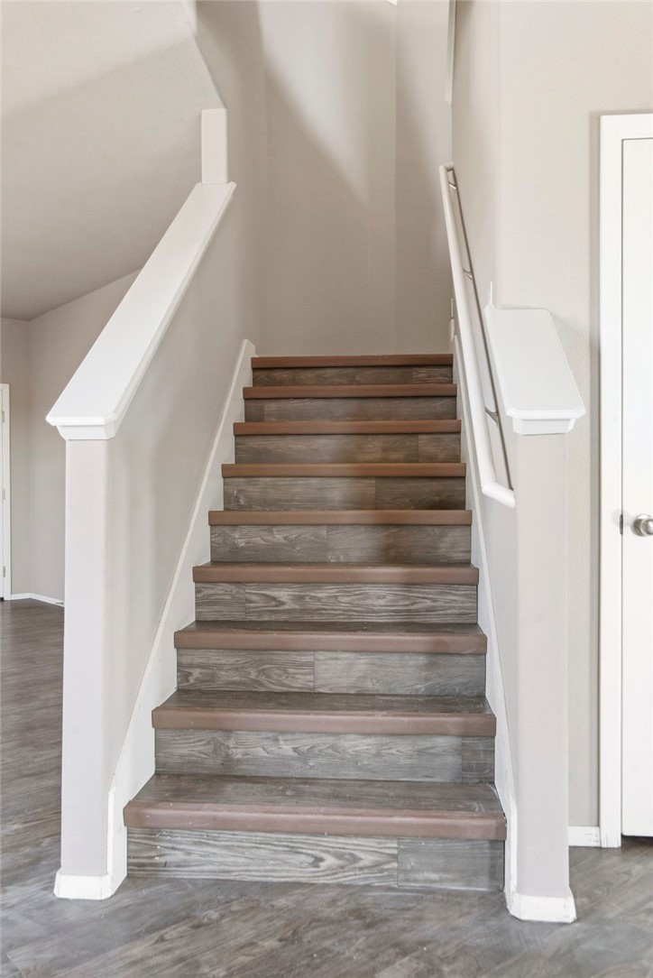 7233 Charlotte Avenue