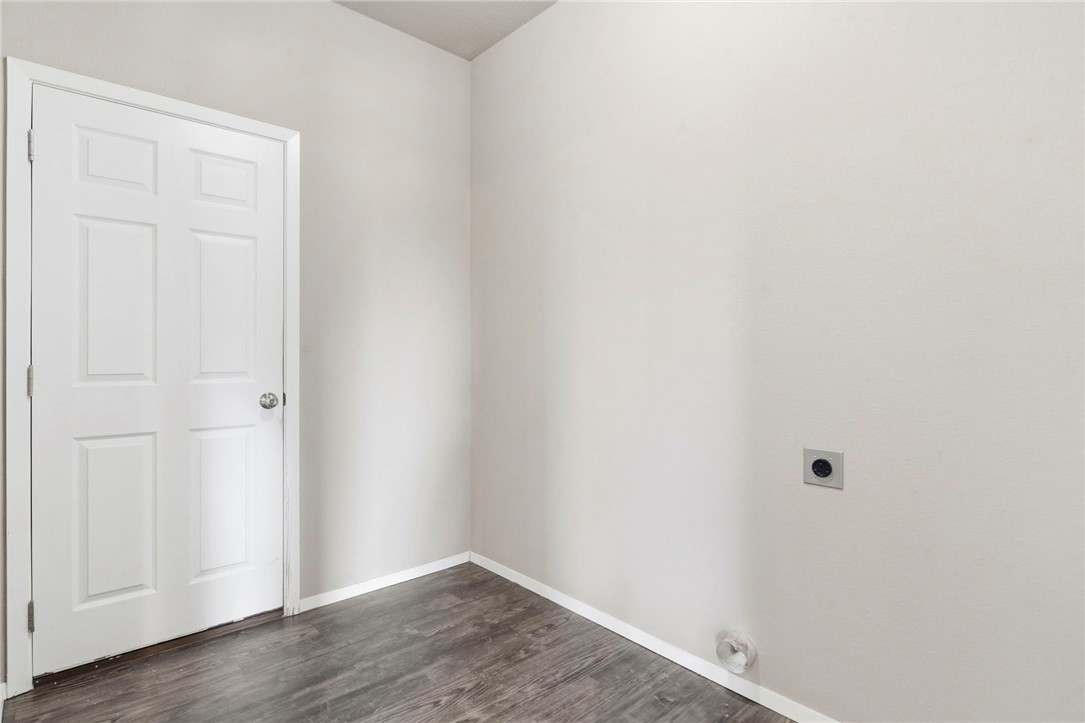 7233 Charlotte Avenue