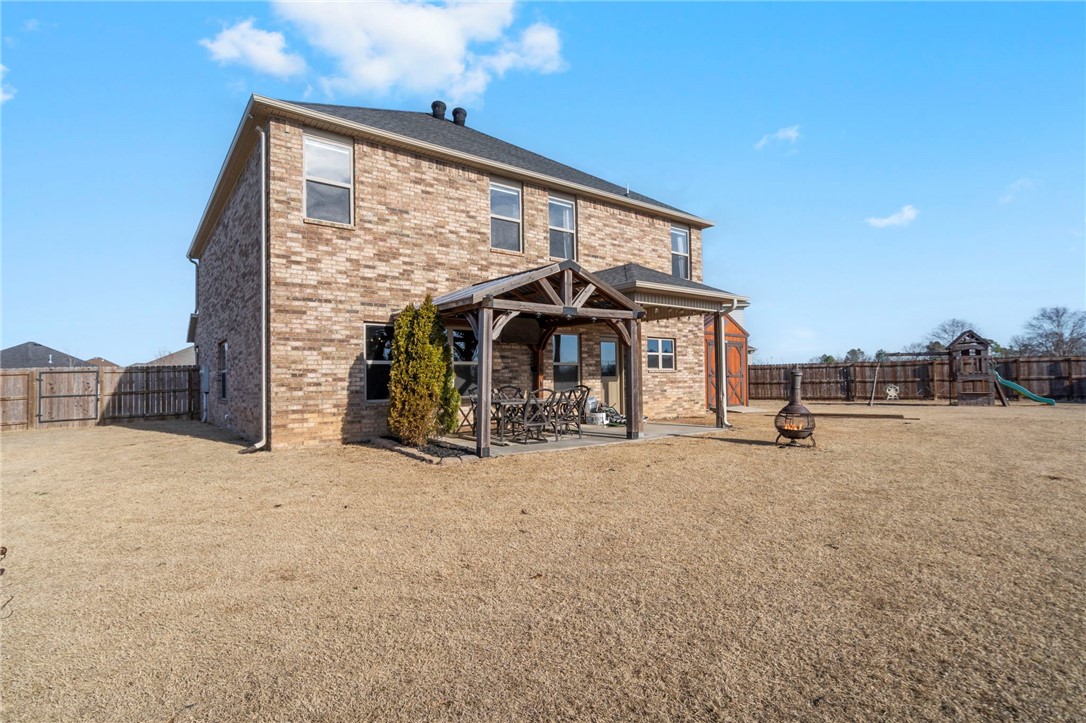 7233 Charlotte Avenue