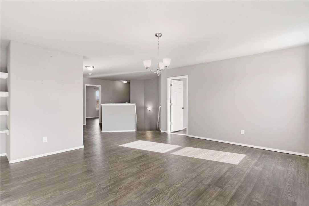 7233 Charlotte Avenue