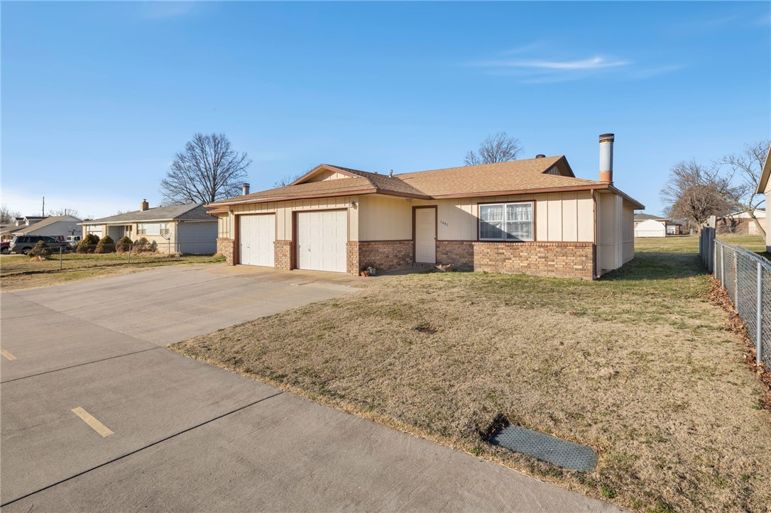 1401/1403 W Price Lane