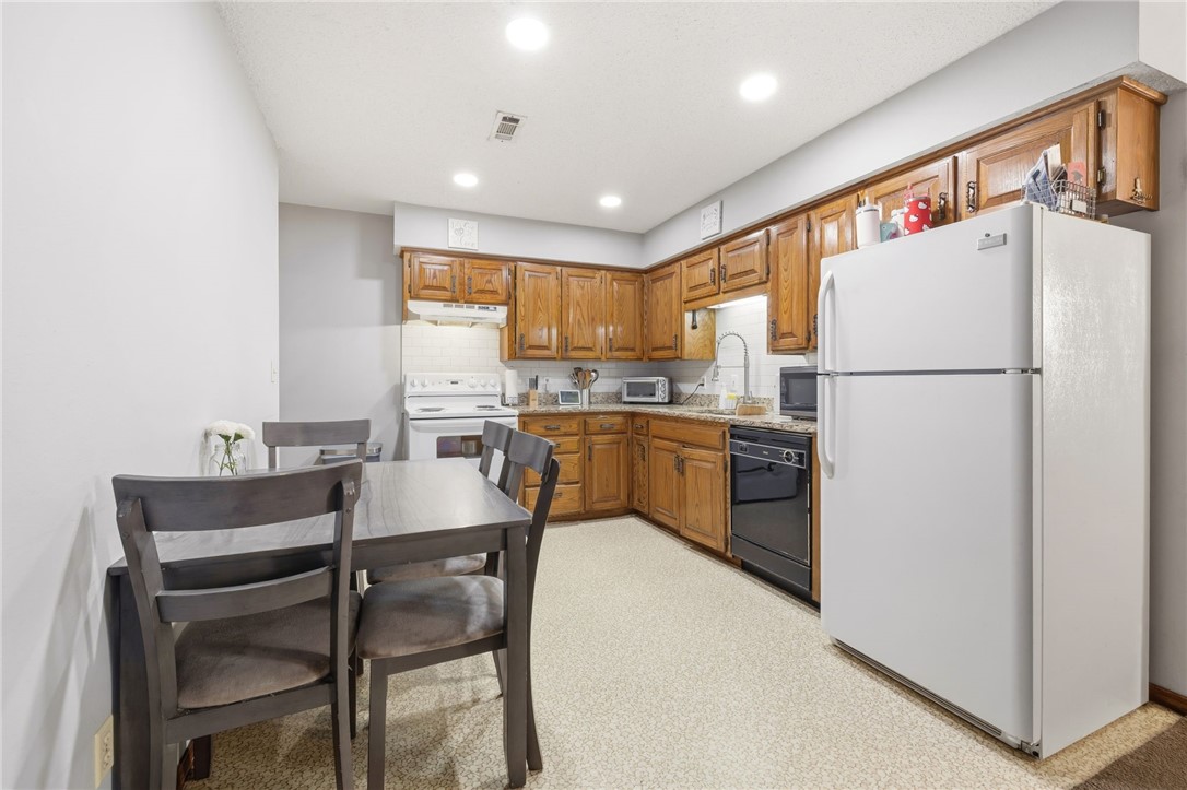 1401/1403 W Price Lane