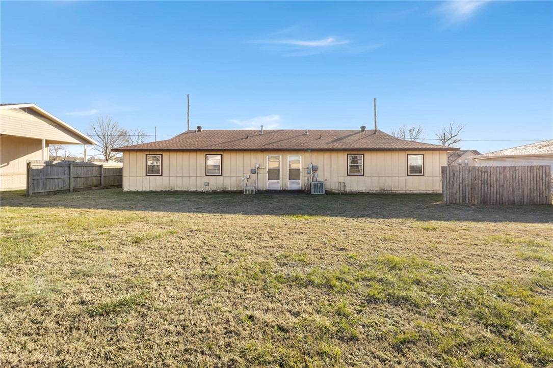 1401/1403 W Price Lane