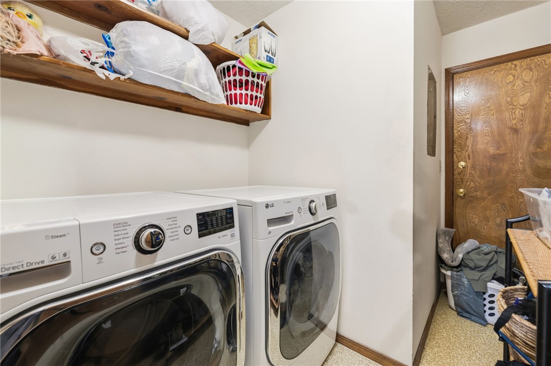 1401/1403 W Price Lane