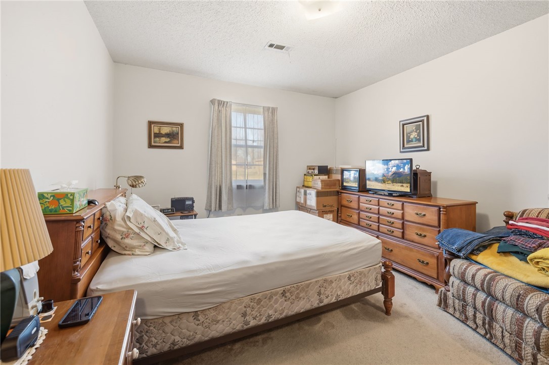 1401/1403 W Price Lane