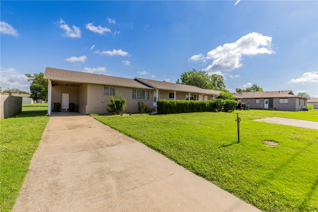 1323, 1325, 1327 Price Lane